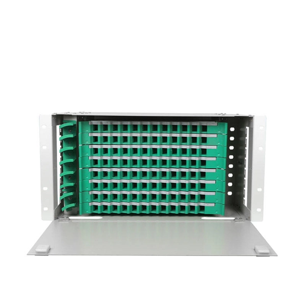 Can the optical and electrical ports of the switch communicate with each other 